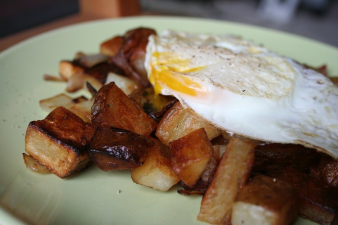 Breakfast hash with perfectly fried potatoes