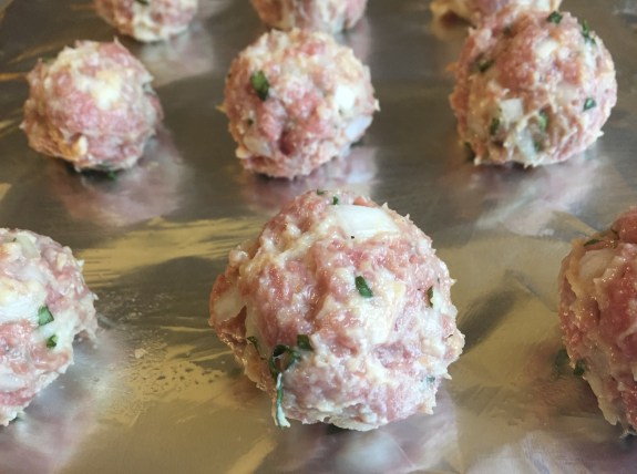 Pre-cooked meatballs