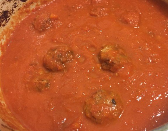 Meatballs in red sauce
